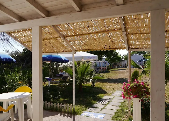 Oda ve Kahvaltı Casette Santini 3*